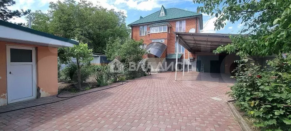Дом 240 м на участке 6 сот. - Фото 0