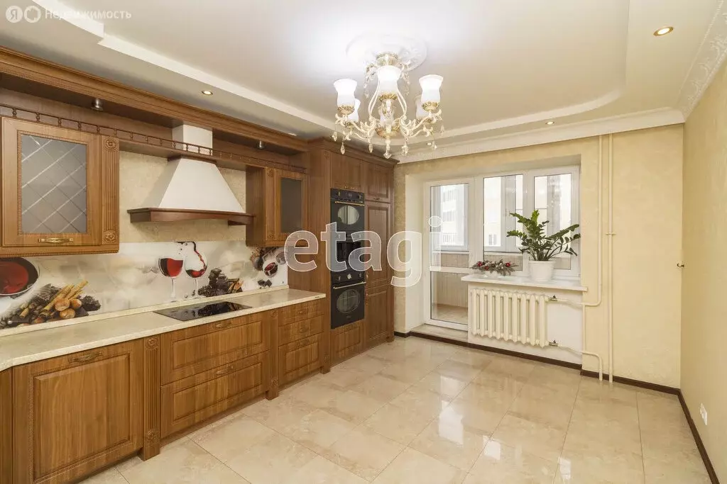 3-комнатная квартира: Тюмень, 6-й микрорайон, улица Валерии ... - Фото 1