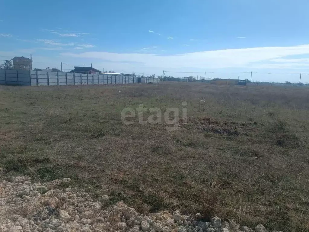 Участок в Крым, Сакский район, с. Уютное, Лазурный кп ул. Черничная, 8 ... - Фото 0