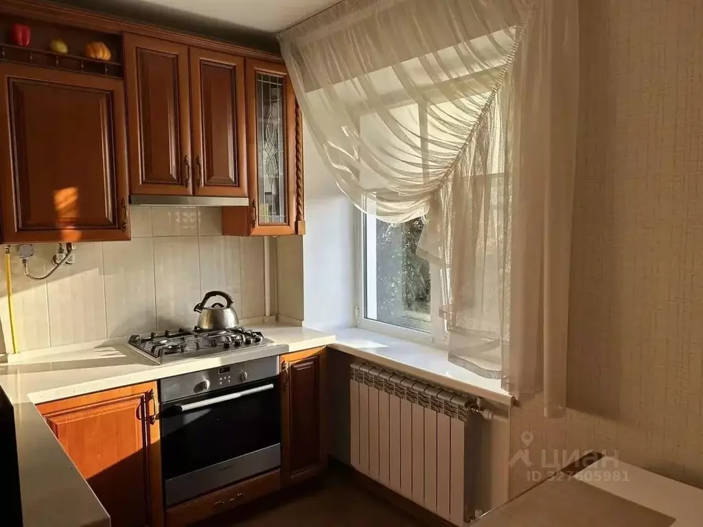 3-к кв. Крым, Симферополь ул. Железнодорожная, 6 (65.0 м) - Фото 2