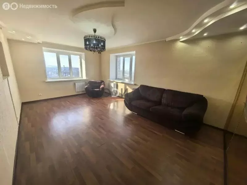 3-комнатная квартира: Саратов, Хабаровская улица, 25 (84.9 м) - Фото 1