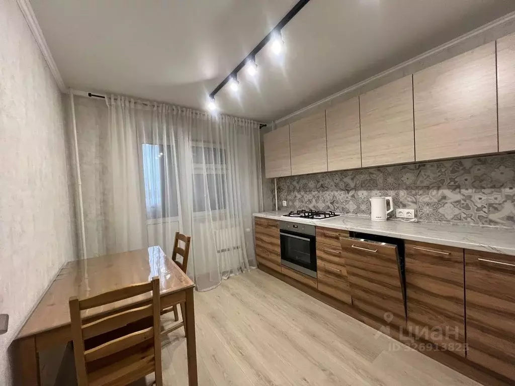 1-к кв. Татарстан, Казань ул. Хади Такташа, 123 (38.0 м) - Фото 1