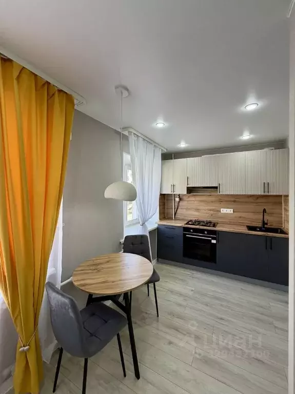 2-к кв. Омская область, Омск просп. Карла Маркса, 46 (40.6 м) - Фото 1