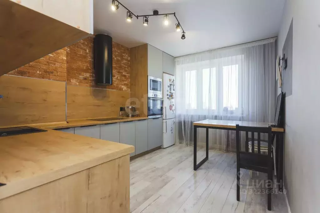 2-к кв. Башкортостан, Уфа Российская ул., 47/1 (57.2 м) - Фото 0