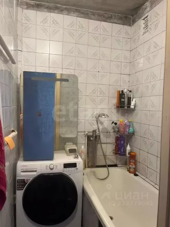 3-к кв. Кемеровская область, Новокузнецк ул. Дузенко, 16 (47.5 м) - Фото 0