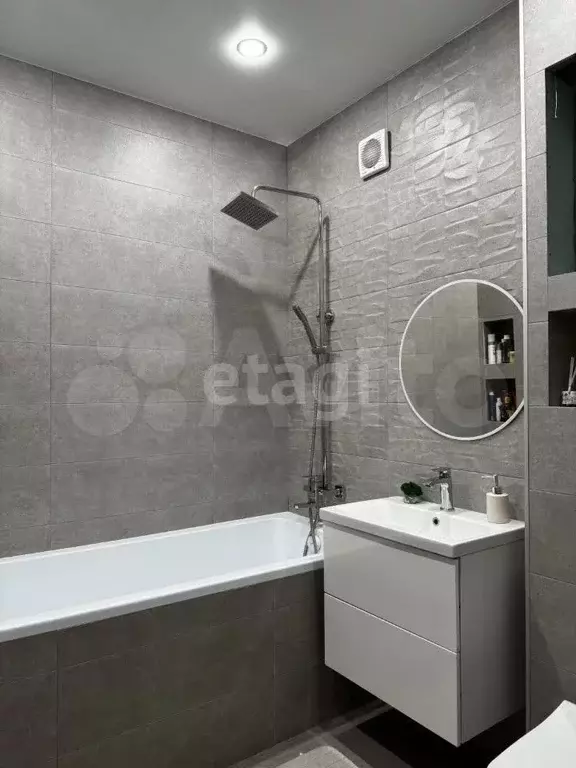 1-к. квартира, 42,5 м, 2/5 эт. - Фото 1