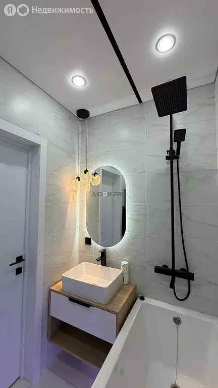 3-комнатная квартира: Уфа, улица Михаила Зайцева, 6 (57.8 м) - Фото 2