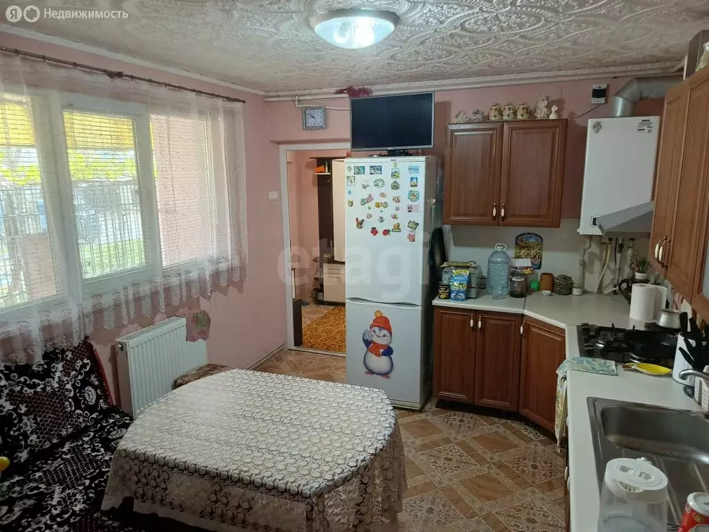 3-комнатная квартира: Черноморское, Армейская улица, 1 (63 м) - Фото 2