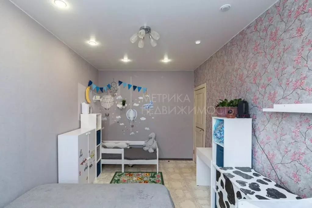 2-к кв. Тюменская область, Тюмень ул. Муравленко, 7 (55.0 м) - Фото 1