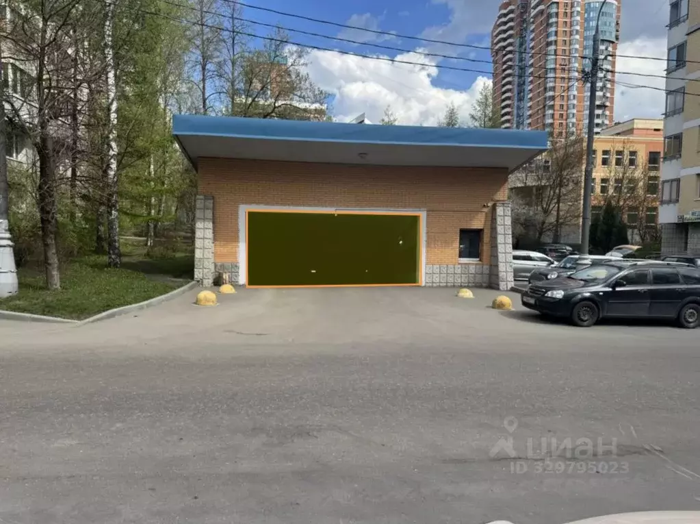 Гараж в Москва ул. Лобачевского, 8 (17 м) - Фото 1
