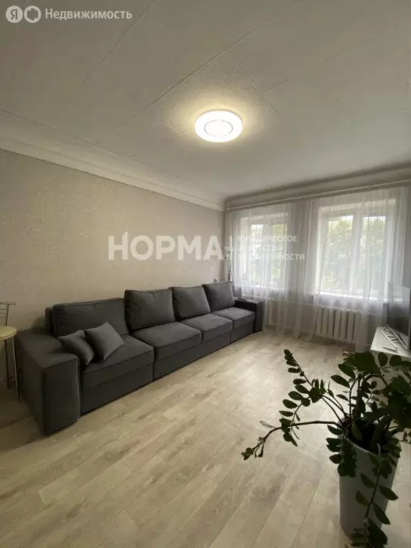 2-комнатная квартира: Октябрьский, Девонская улица, 7 (49 м) - Фото 1