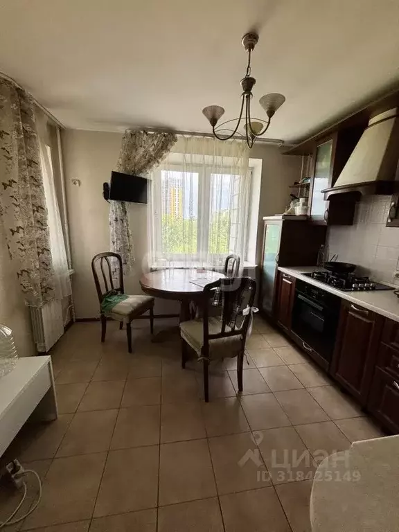 3-к кв. Свердловская область, Екатеринбург ул. Кимовская, 8 (85.9 м) - Фото 1