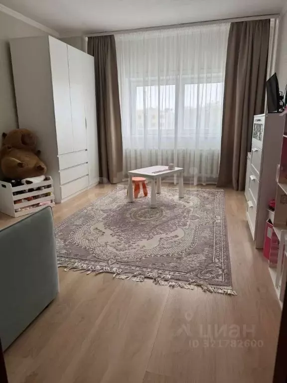 3-к кв. Ямало-Ненецкий АО, Губкинский 14-й мкр, 20 (97.7 м) - Фото 1