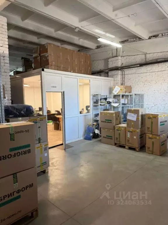 Склад в Красноярский край, Красноярск ул. Пограничников, 28 (285 м) - Фото 1