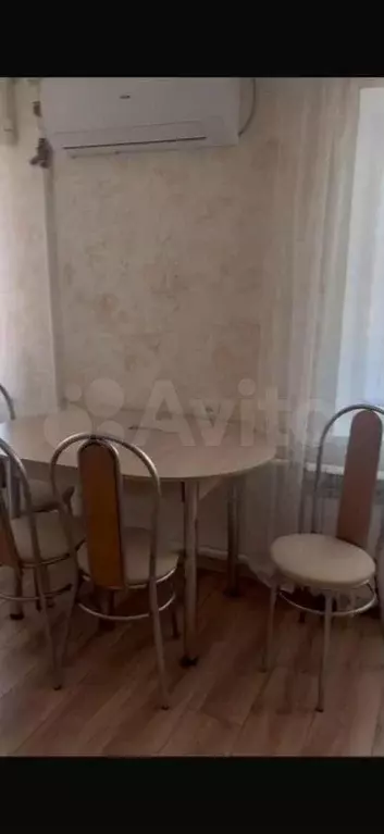 1-к. квартира, 30 м, 4/4 эт. - Фото 1