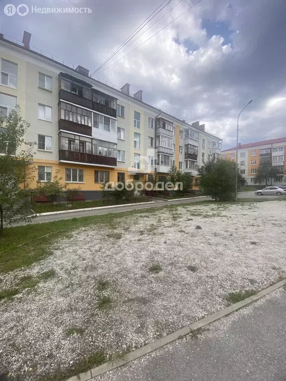 2-комнатная квартира: Первоуральск, улица 1 Мая, 1 (45 м) - Фото 0