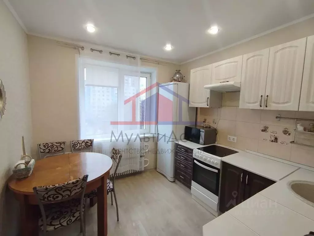 3-к кв. Белгородская область, Старый Оскол Жукова мкр, 21 (65.0 м) - Фото 1