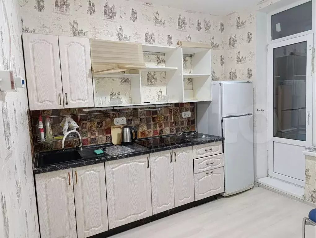 1-к. квартира, 40 м, 7/9 эт. - Фото 0