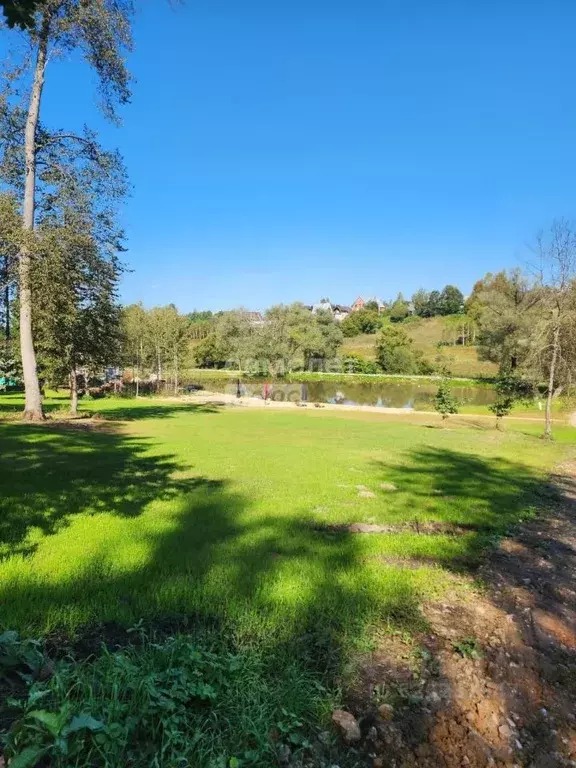 Участок в Московская область, Серпухов городской округ, д. Сидоренки  ... - Фото 1