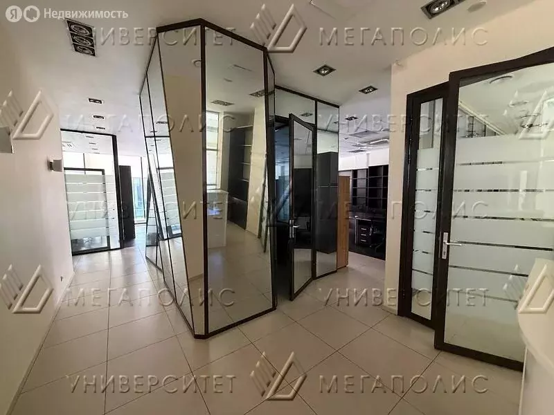 Офис (200 м) - Фото 1