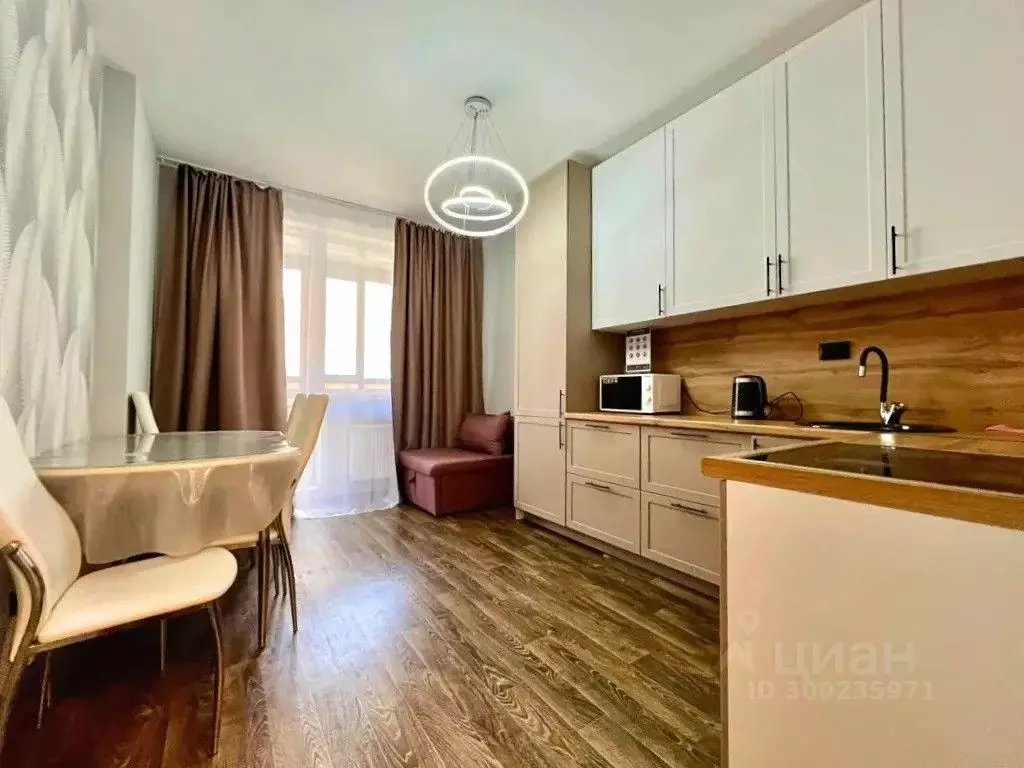 1-к кв. Татарстан, Казань ул. Сибгата Хакима, 50 (60.0 м) - Фото 0
