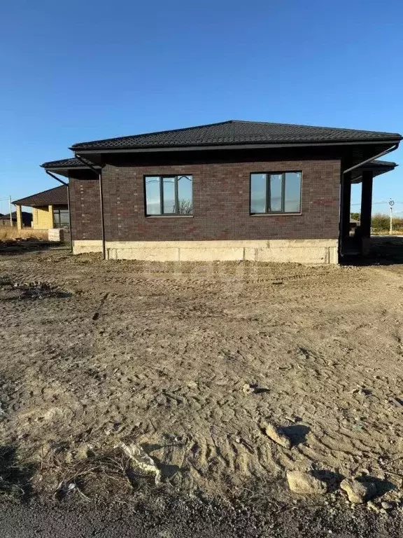 Дом в Ставропольский край, Шпаковский муниципальный округ, с. Надежда ... - Фото 1