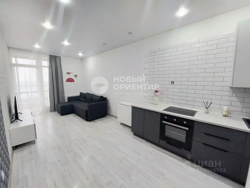 1-к кв. Свердловская область, Екатеринбург Уктус жилрайон, Светлый ... - Фото 0