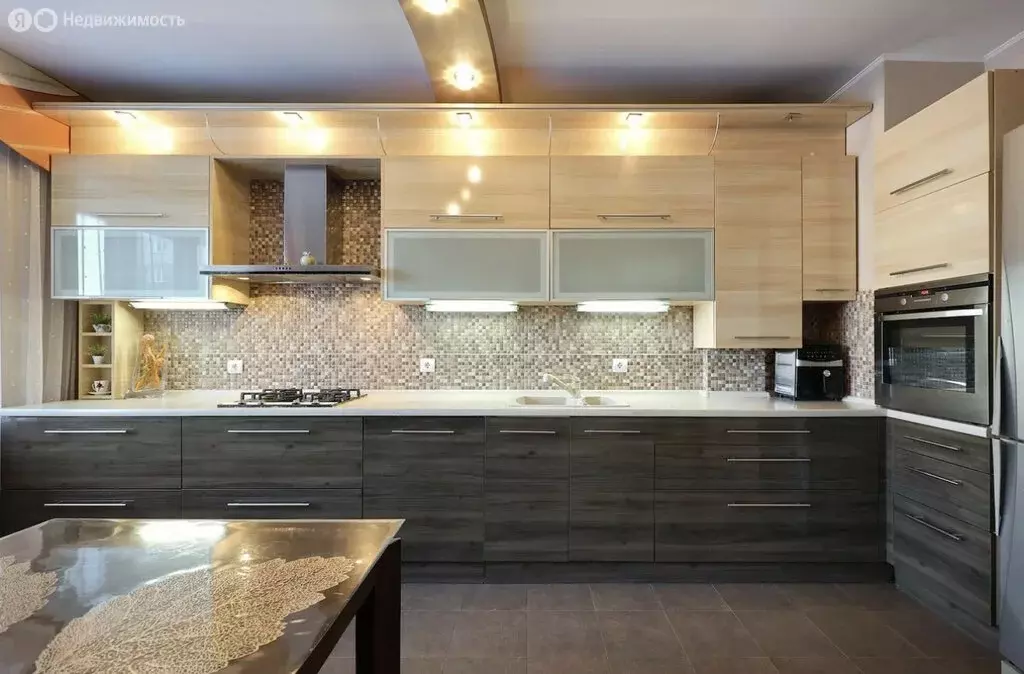 3-комнатная квартира: Калининград, Римская улица, 31 (96.8 м) - Фото 1