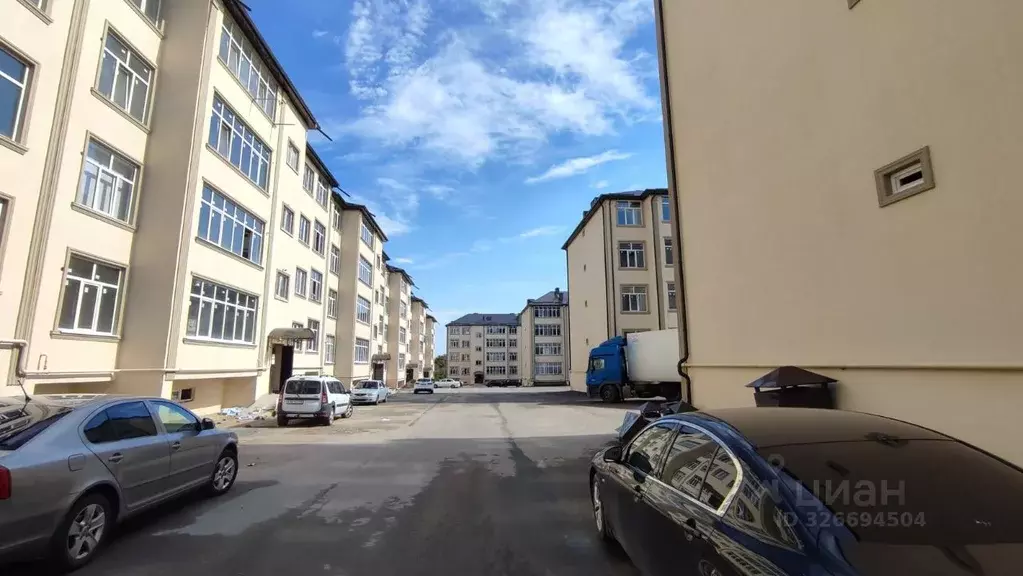 3-к кв. Кабардино-Балкария, Нальчик ул. Тарчокова, 56 (72.0 м) - Фото 1