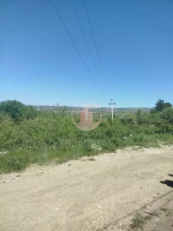 Участок в Крым, Симферопольский район, Трудовское с/пос, с. Денисовка ... - Фото 0