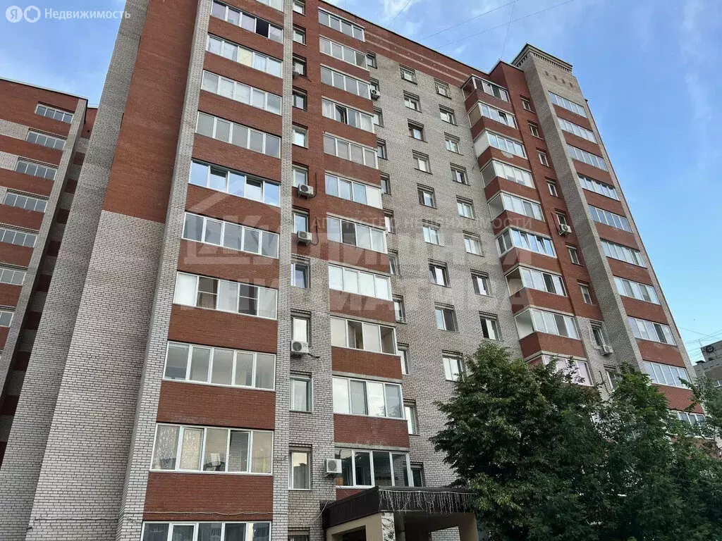 3-комнатная квартира: Уфа, улица Авроры, 5/12 (81.3 м) - Фото 1