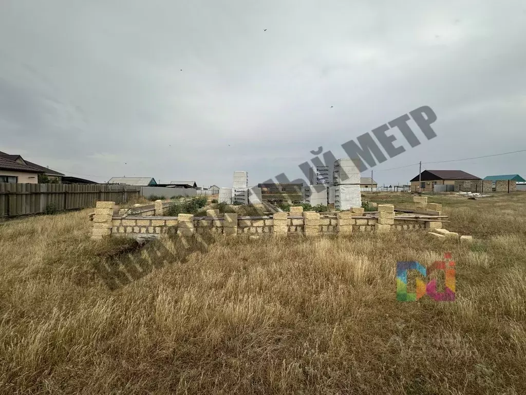 Дом в Калмыкия, Целинный район, с. Троицкое ул. Кудинова, 1 (90 м) - Фото 2