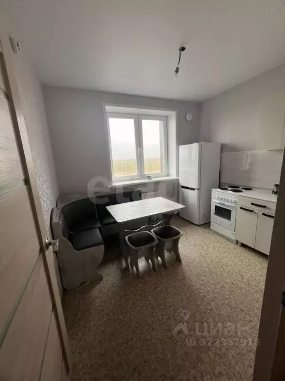 2-к кв. Ямало-Ненецкий АО, Новый Уренгой ул. Нефтяников, 13 (50.0 м) - Фото 2