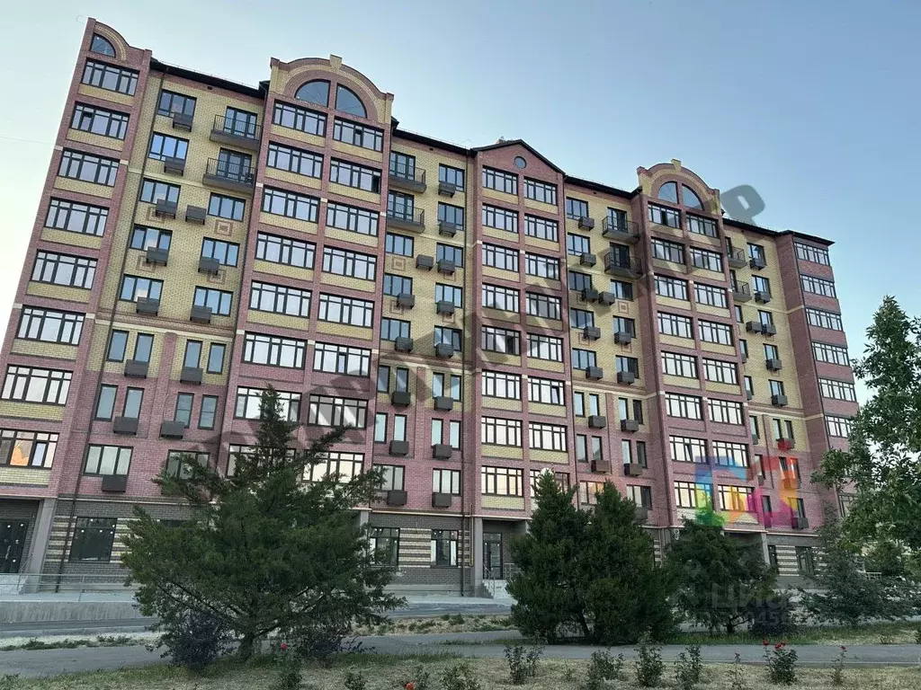 1-к кв. Калмыкия, Элиста ул. Имени Н.С. Хрущева, 15 (42.8 м) - Фото 0