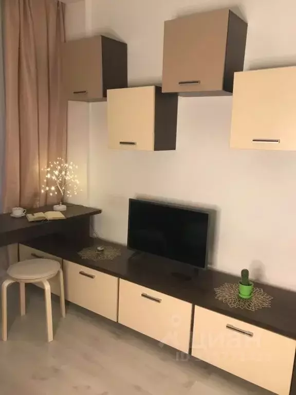 1-к кв. Красноярский край, Красноярск Ленинградская ул., 42 (18.0 м) - Фото 1