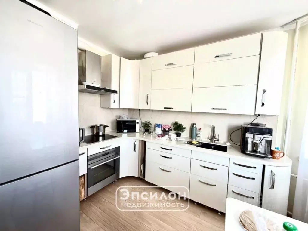 2-к кв. Курская область, Курск просп. Вячеслава Клыкова, 90 (56.4 м) - Фото 1