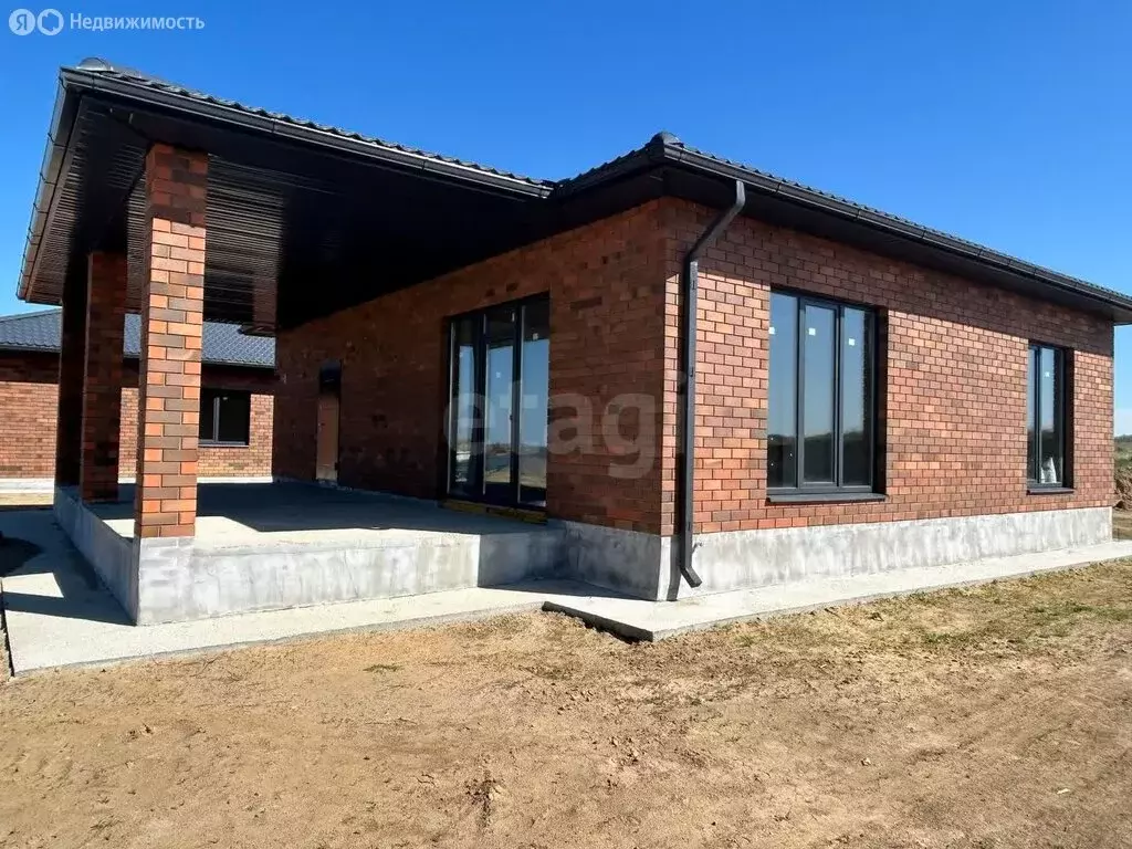 Дом в село Усть-Курдюм, Виноградная улица (141 м) - Фото 1