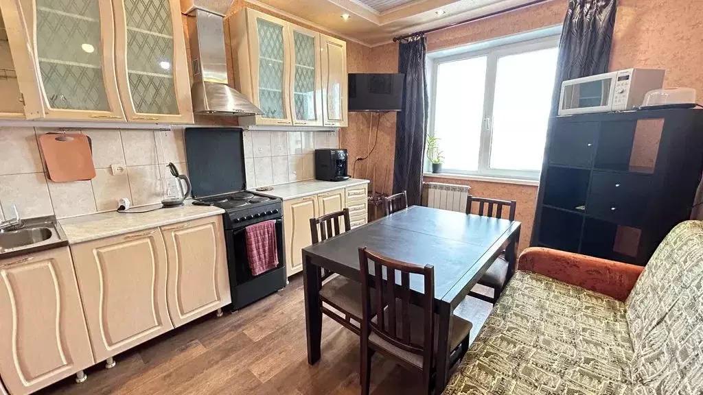 2-к кв. Мурманская область, Кировск Олимпийская ул., 71 (55.0 м) - Фото 0