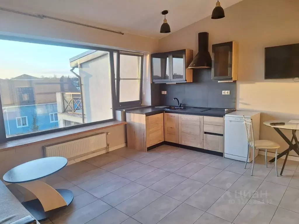 3-к кв. Московская область, Красногорск городской округ, с. ... - Фото 2