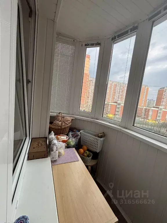 2-к кв. Московская область, Красногорск Успенская ул., 28 (73.9 м) - Фото 0