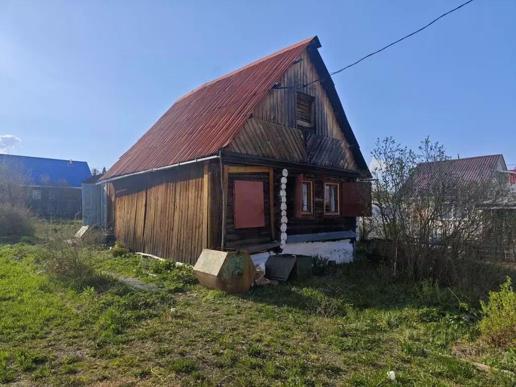 Дом в Свердловская область, Ревда ул. Димитрова, 26 (25 м) - Фото 1