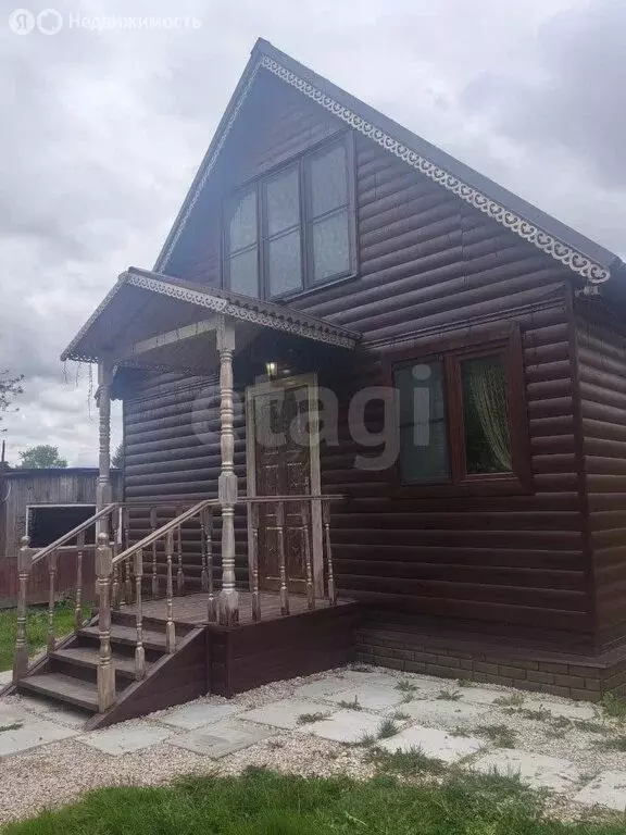 Дом в сельское поселение Совхоз имени Ленина, деревня Фролово (100 м) - Фото 0