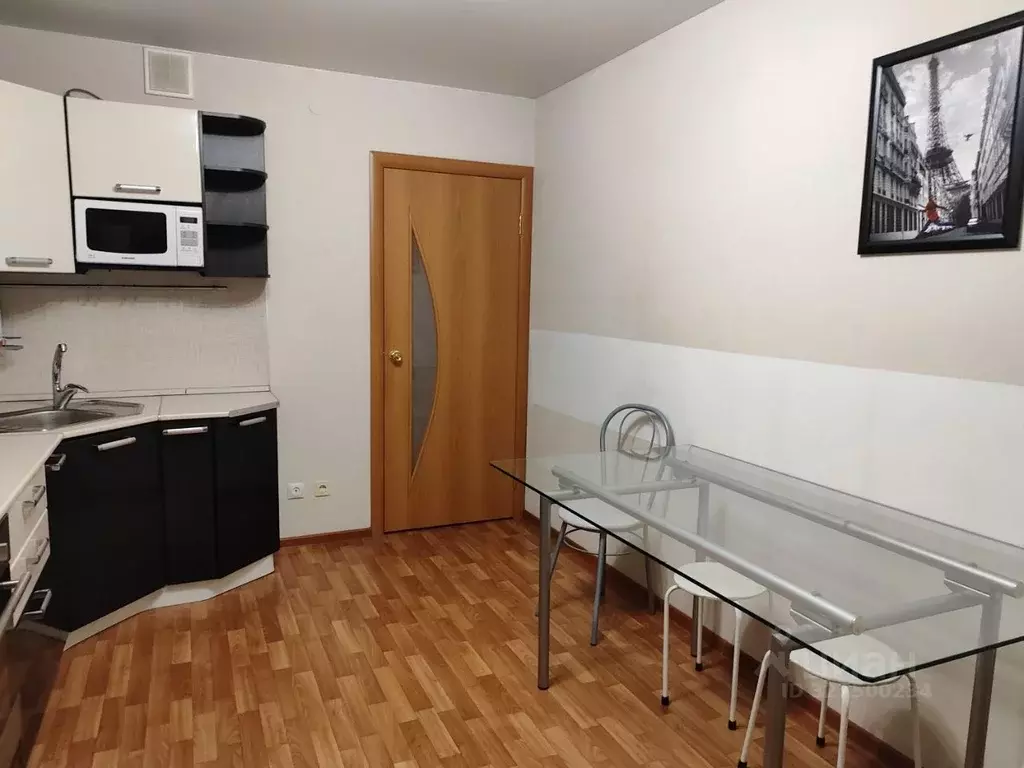 2-к кв. Тюменская область, Тюмень ул. Ю.-Р.Г. Эрвье, 28 (60.0 м) - Фото 1