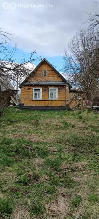 Дом в посёлок Батецкий, Лужская улица ( м) - Фото 0