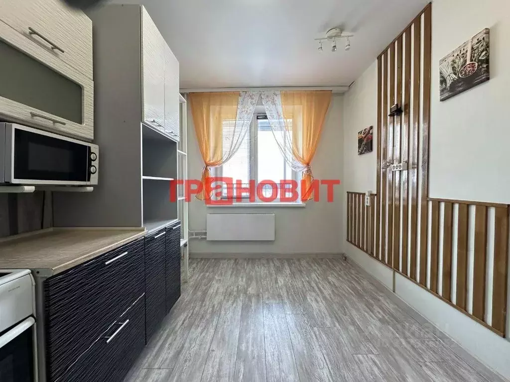 3-к кв. Новосибирская область, Новосибирск ул. Петухова, 160 (59.4 м) - Фото 0