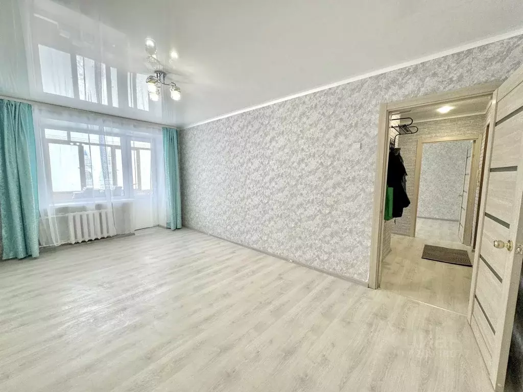 2-к кв. Тульская область, Алексин ул. 50 лет ВЛКСМ, 8А (45.0 м) - Фото 1