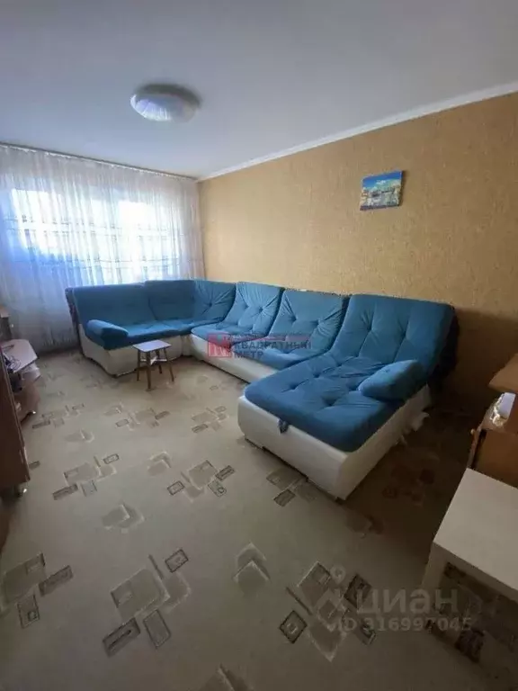 4-к кв. Белгородская область, Старый Оскол Восточный мкр, 3 (79.0 м) - Фото 0