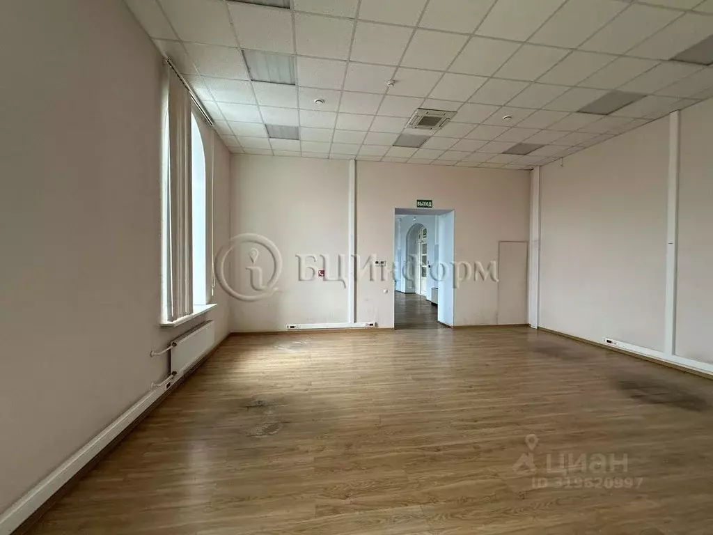 Офис в Санкт-Петербург Парковая ул., 9М (422 м) - Фото 1