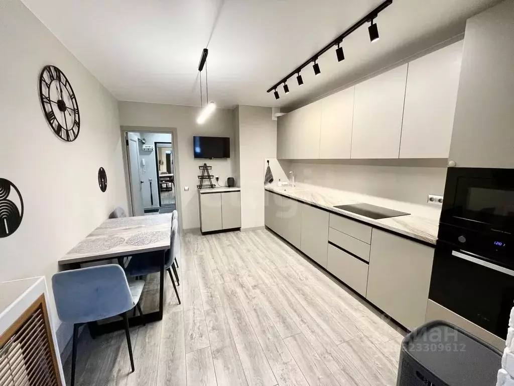 3-к кв. Воронежская область, Воронеж ул. 9 Января, 68/1к2 (72.0 м) - Фото 1