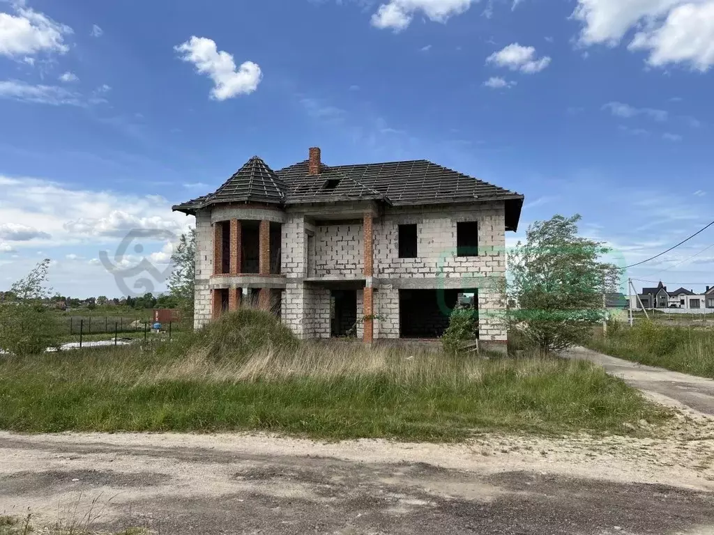 Дом в Калининградская область, Гурьевский муниципальный округ, пос. ... - Фото 1